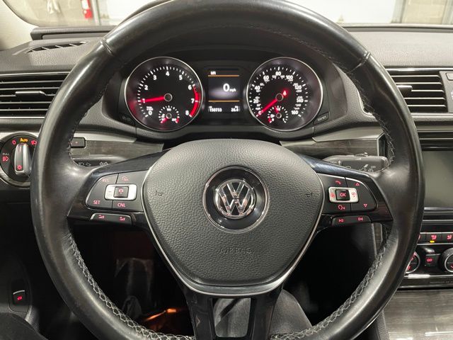 2017 Volkswagen Passat 1.8T SE photo