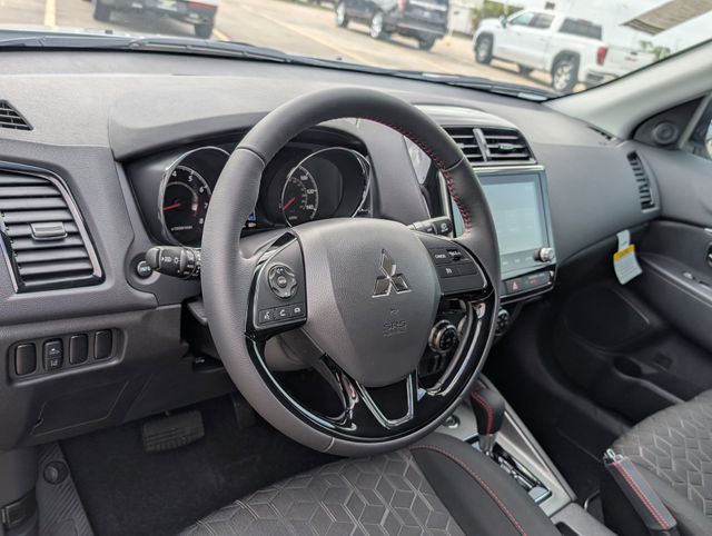 2026 Mitsubishi Outlander Sport 2.0 LE - 11