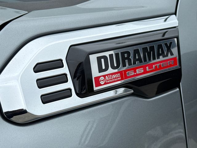 Used 2024 Silver GMC Denali image 6