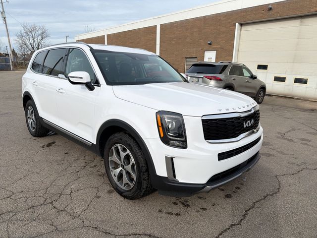 Certified Used 2022 White Kia EX image 11
