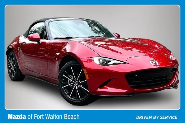 Soul Red Crystal Metallic 2025 Mazda MX-5 Miata Convertible Rear-Wheel Drive 6-Speed Automatic