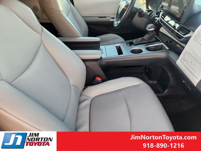Used 2026 Toyota Sienna Van