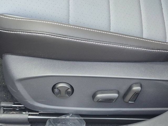 2026 Volkswagen Jetta SE - Photo 12
