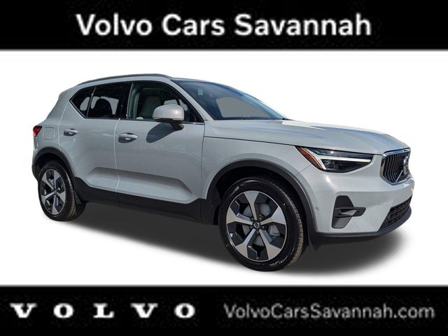 Gray Metallic 2025 Volvo XC40 B5 Plus Bright Theme AWD SUV / Crossover All-Wheel Drive Automatic
