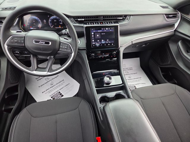 Used 2025 Jeep Grand Cherokee L SUV