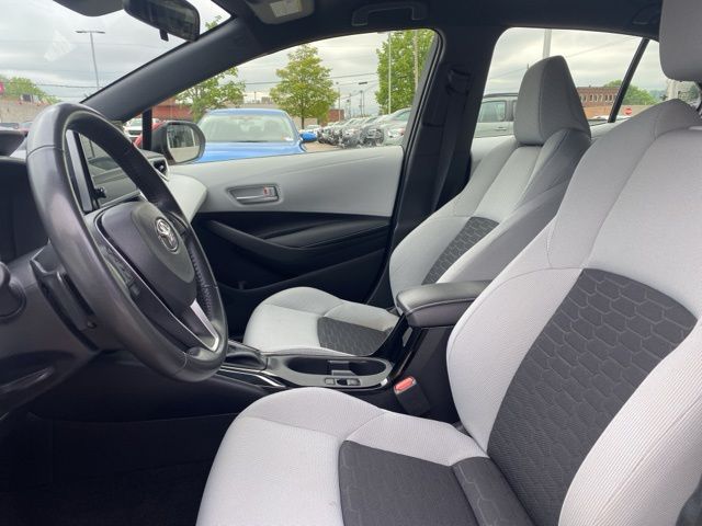 2023 Toyota Corolla Hatchback SE photo