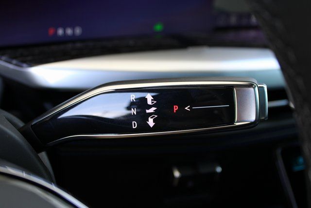 New 2026  Cadillac LUXURY image 25