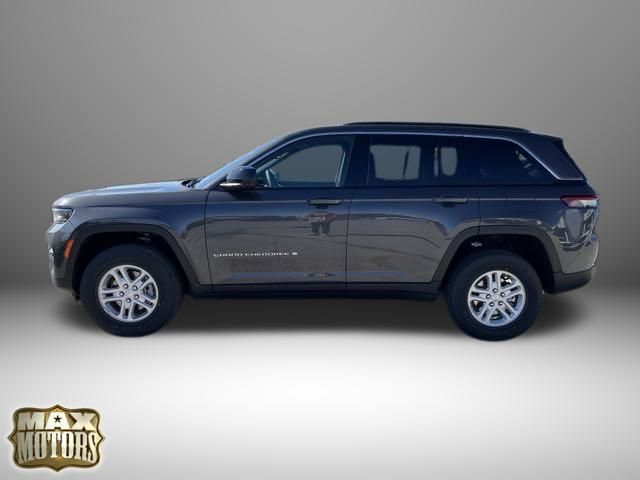 2025 Jeep Grand Cherokee  5