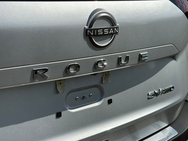 2023 Nissan Rogue SV 27