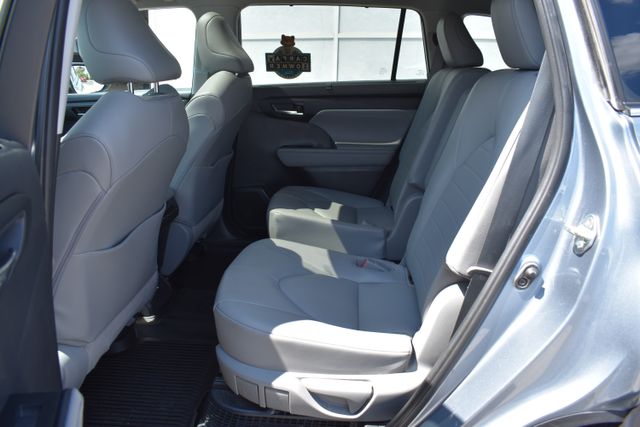 Used 2020 Toyota Highlander Hybrid SUV