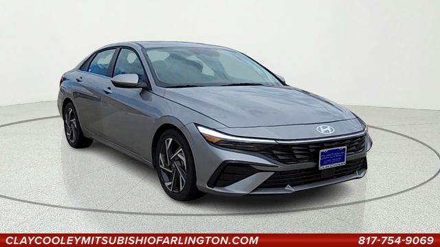 2025 Hyundai Elantra 2.0 SEL Convenience IVT's photo