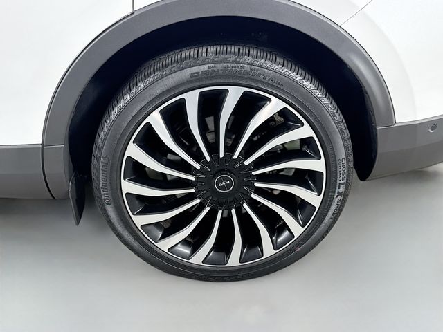 2022 Pristine White Metallic Tri-Coat Lincoln Nautilus Black Label AWD SUV