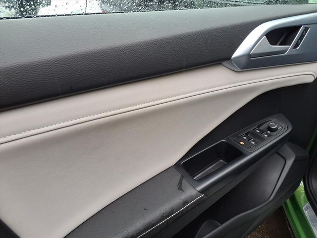 2025 Volkswagen Taos