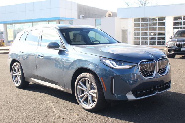 2025 BMW X3 30's photo