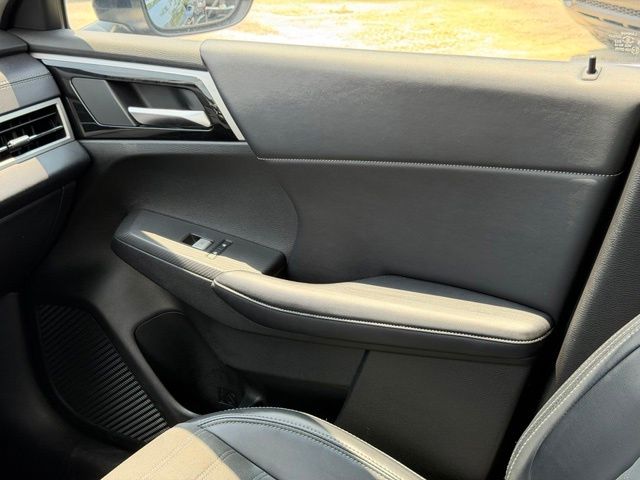 Used 2024 Mitsubishi Outlander SUV
