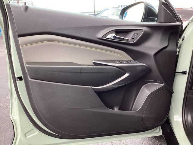 Used Car 2025 Chevrolet Trax  Activ For Sale Under $25,000 In San Antonio, Texas