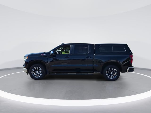 Used 2025 Black Chevrolet LT image 5