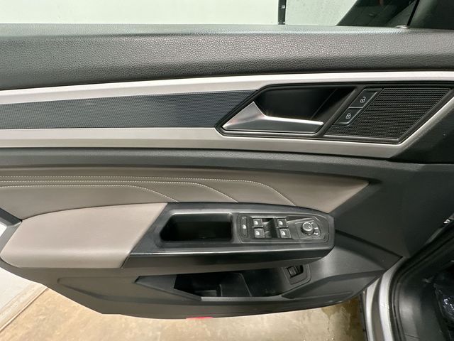2021 Volkswagen Atlas Cross Sport 3.6L V6 SE w/Technology R-Line  at Subaru and VW of Moon Township