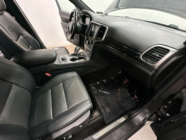 2018 Jeep Grand Cherokee Overland Gray at Luther Ford