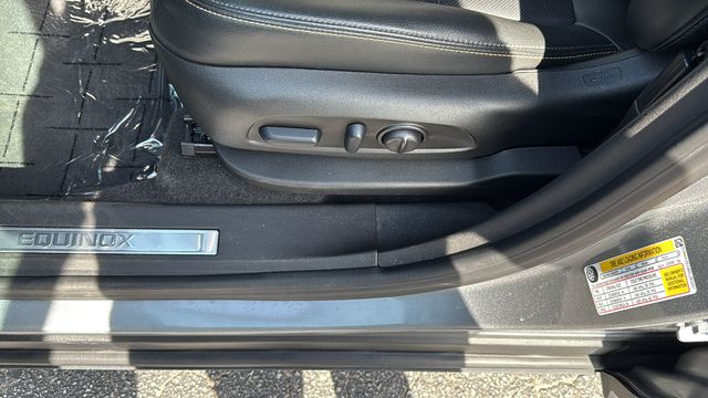 used 2024 Chevrolet Equinox car, priced at $26,999