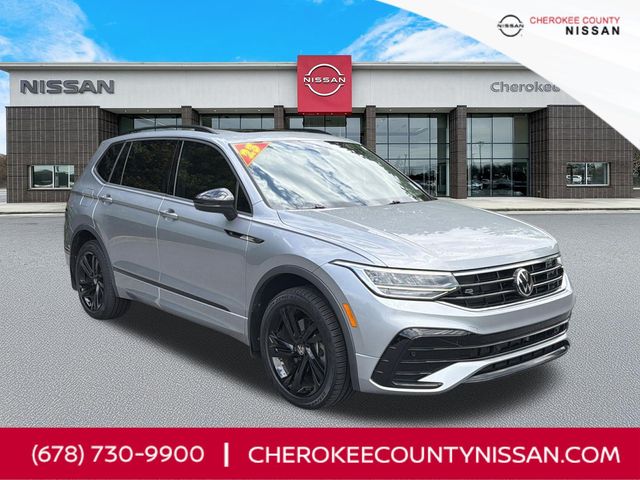 Silver 2023 Volkswagen Tiguan SUV / Crossover Front-Wheel Drive 8-Speed Automatic