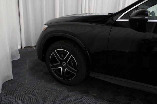 New 2026 Black Mercedes-Benz GLC 300 image 9