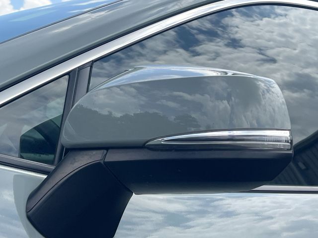 Used 2022  Toyota XLE image 39