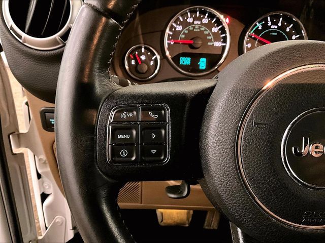 2016 Jeep Wrangler Unlimited Rubicon White at Luther Ford