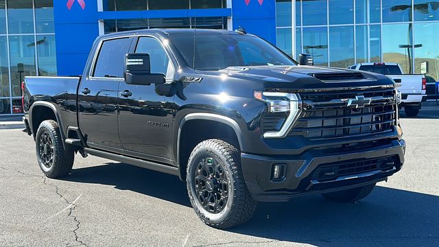 2024 Chevrolet Silverado 2500HD LTZ 2