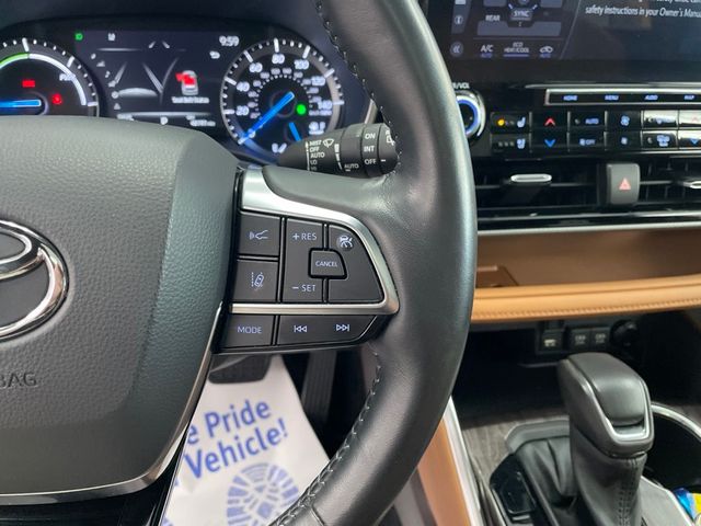 Used 2021 Toyota Highlander Hybrid SUV
