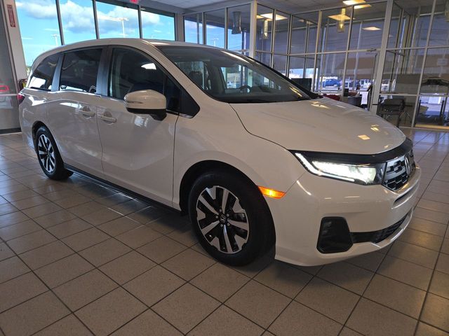 Used 2025 Honda Odyssey Van