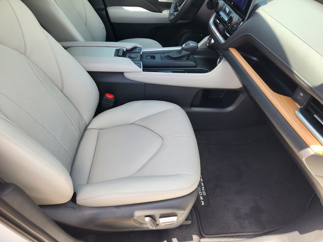 2026 Toyota Grand Highlander Limited  at Gullo Toyota