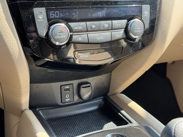 Used 2016 Nissan Rogue SUV