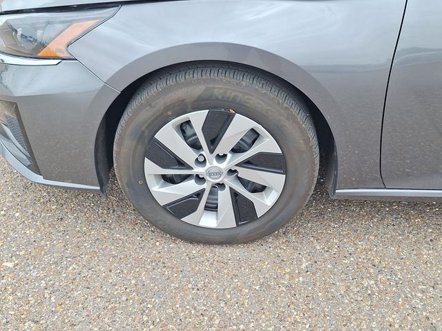 Certified Used 2025 Gray Nissan 2.5 S image 30