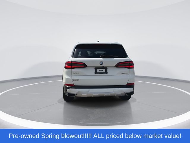 Used 2020 Black BMW xDrive40i image 7