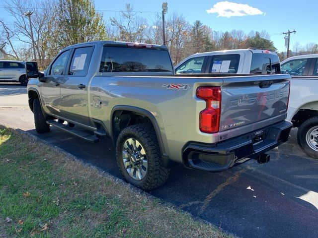 2024 Chevrolet Silverado 2500HD Custom 3