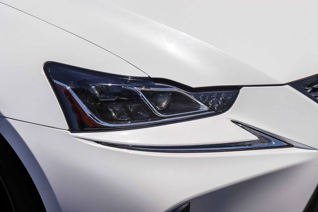 Used 2020 White Lexus 300 image 11