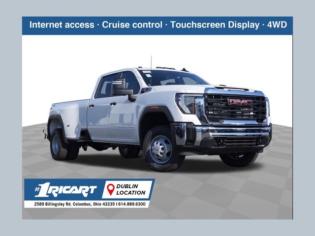 Summit White 2026 GMC Sierra 3500HD Pickup Truck Four-Wheel Drive Automatic