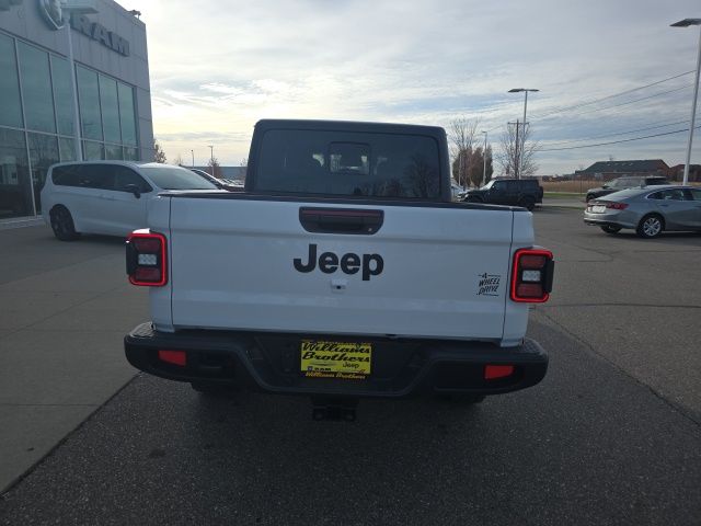 2026 Jeep Gladiator Willys - Bright White Clearcoat exterior view 6