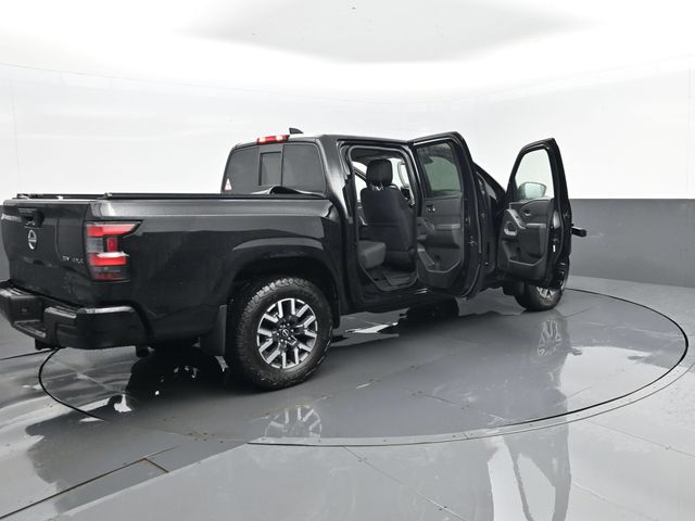 2022 Super Black Nissan Frontier SV 4X4 Truck