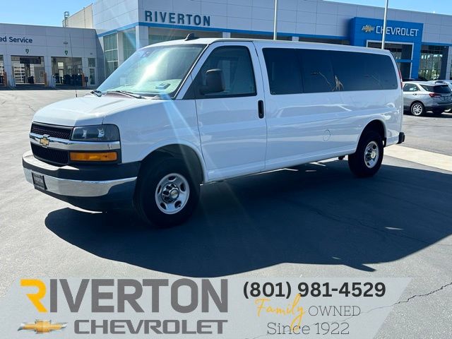 Summit White 2024 Chevrolet Express 3500 LT Extended RWD Van Rear-Wheel Drive 8-Speed Automatic Overdrive