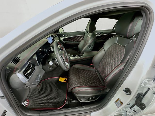 Thumbnail: 2025 Genesis G70 - 21