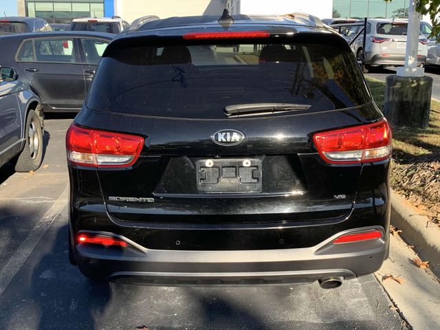 2018 Kia Sorento LX 9