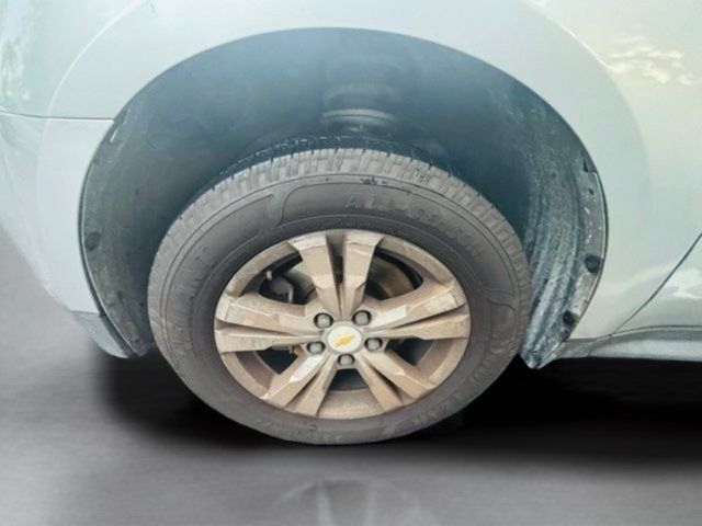 Used 2011 Silver Chevrolet LS image 24