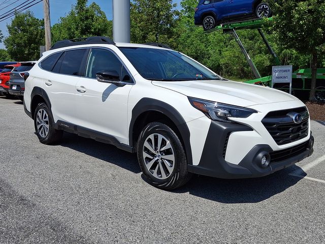2024 Subaru Outback Premium White at Honda North