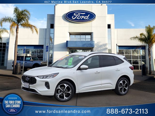 Star White Metallic Tri-Coat 2023 Ford Escape SUV / Crossover All-Wheel Drive 8-Speed Automatic