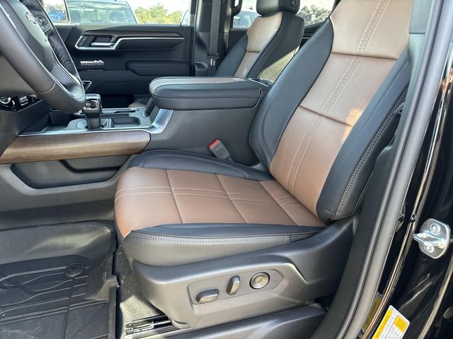 2026 Chevrolet Silverado 1500 High Country - 10
