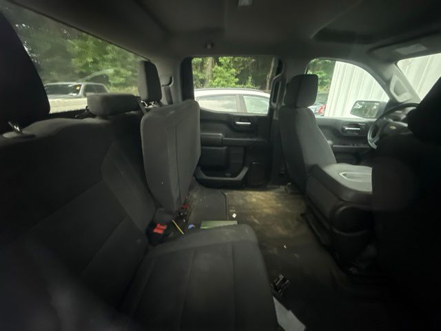 Used 2022 White Chevrolet WT image 11