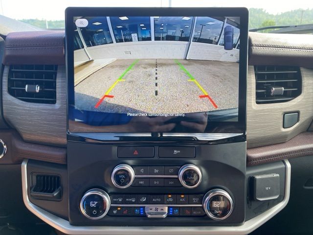 2023 Ford Expedition Max Limited photo