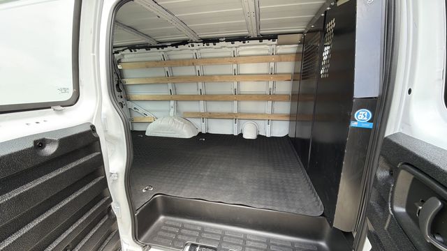 Used 2025 White GMC Work Van image 35